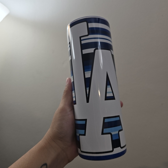 LA blue and white 20 oz tumbler - Picture 5 of 9